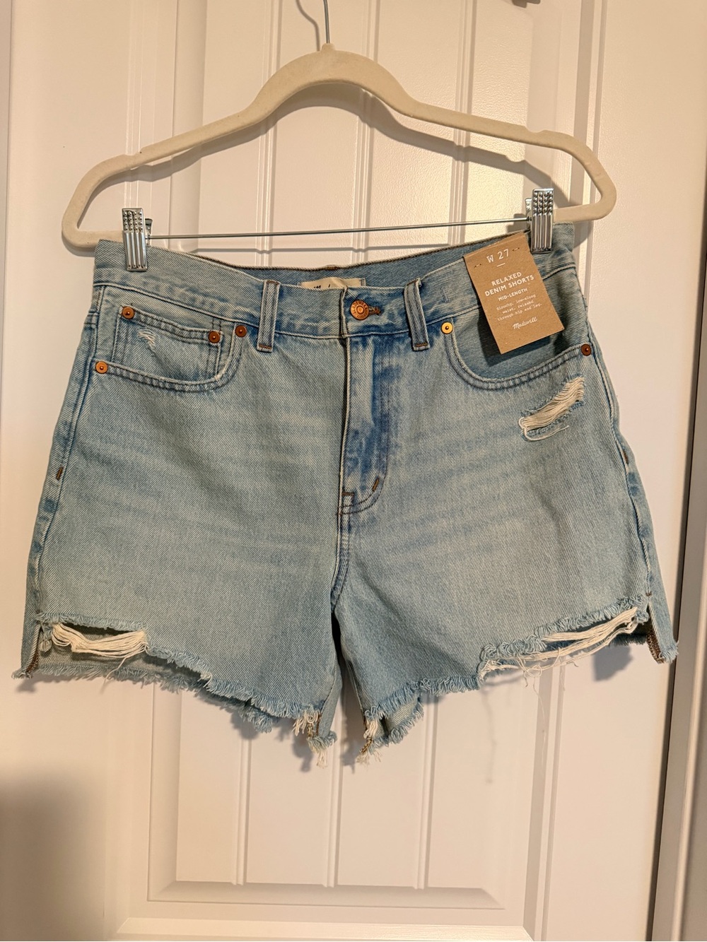 Madewell Relaxed Mid-Length Denim Shorts in Wengler Wash:
Step-Hem Edition 27 - Picture 10 of 12